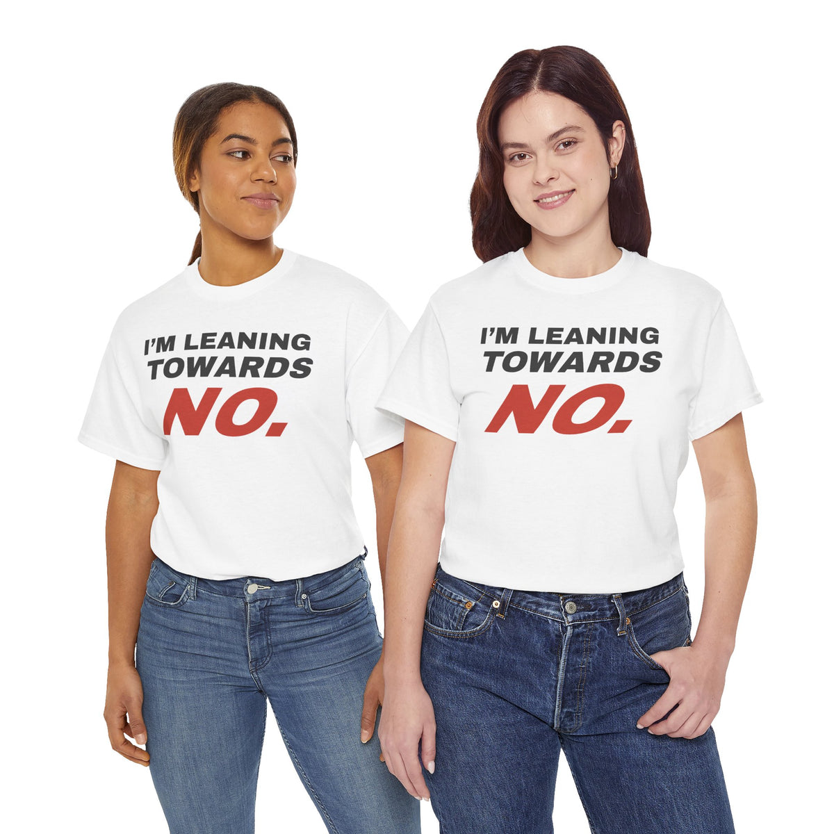 Getragen: I'm Leaning Towards No – zwei Models
